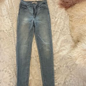 Levi’s mile high super skinny size 27